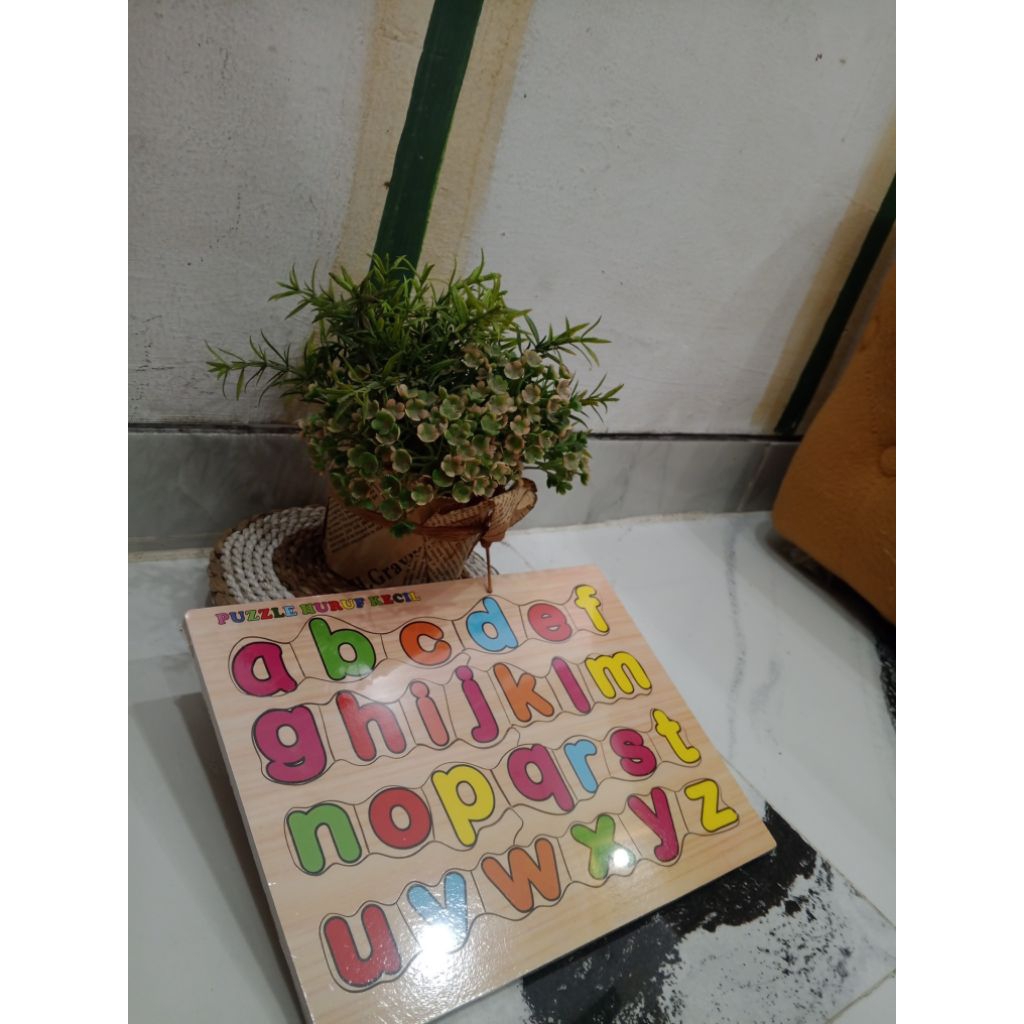 Puzzle kayu bongkar pasang HURUF Kecil a-z