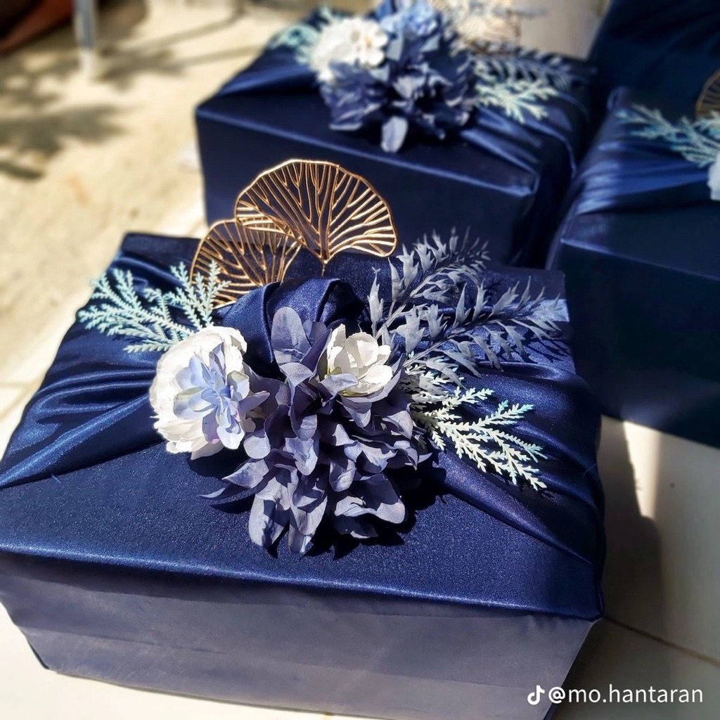

Box Hantaran Elegan – Midnight Navy Edition