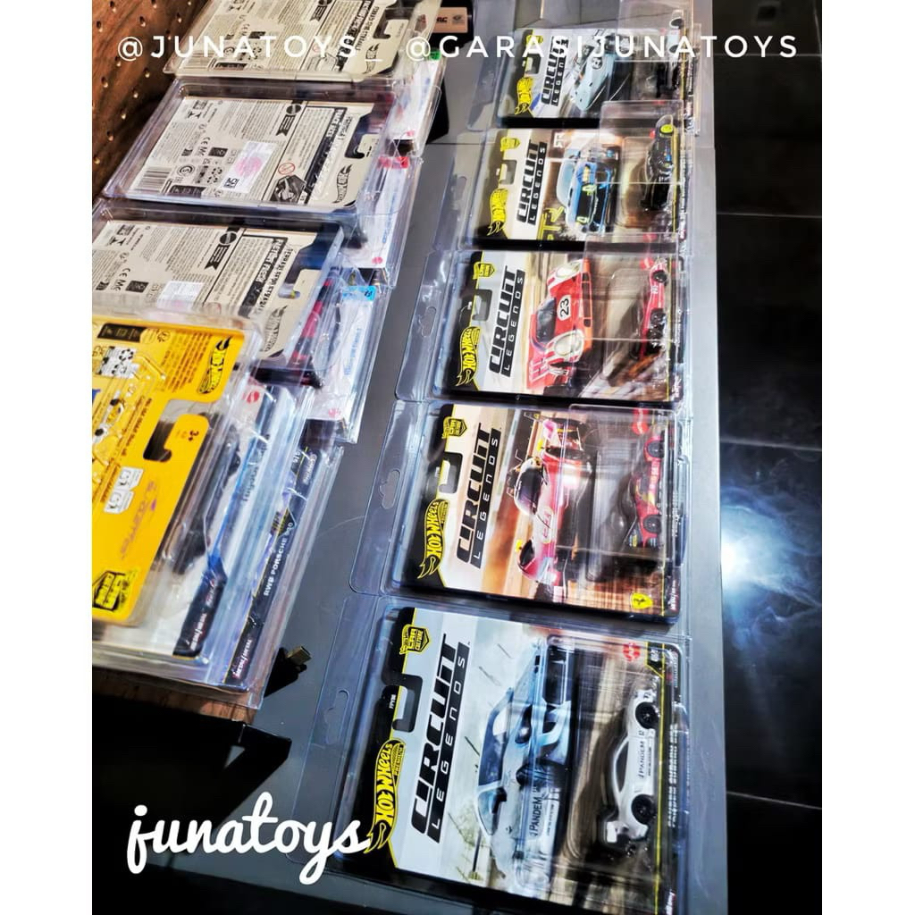 Hot Wheels 1 Dus Circuit Legends 2025 (Open Box)