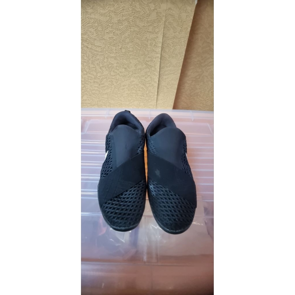 S-13 Sepatu sneakers free connect size 40 used bekas ori