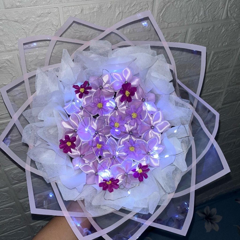 

buket bunga pita satin