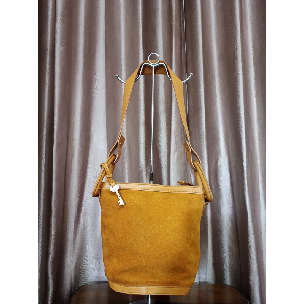 tas wanita sling fossil warna kuning