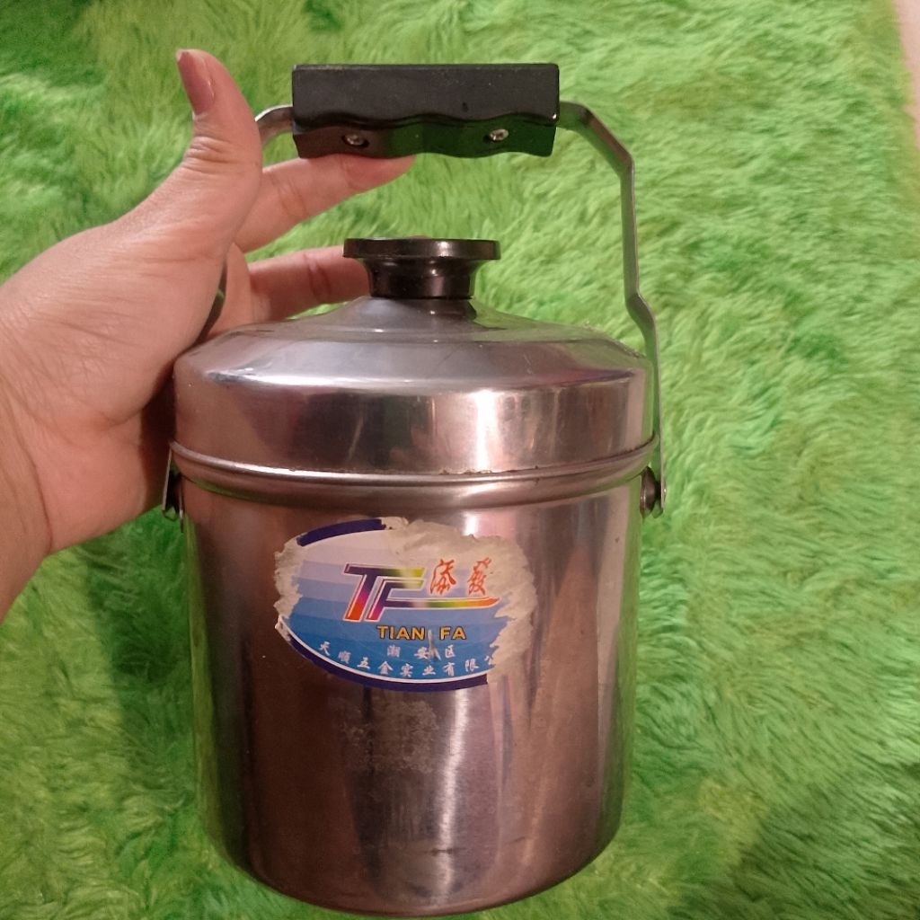 Preloved wadah tenteng beli sayur/ Termos stainlis tempat bekal
