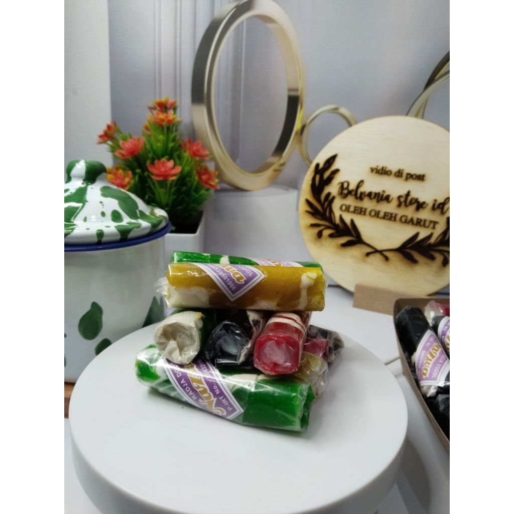 

dodol Garut / dodol pelangi manis legit