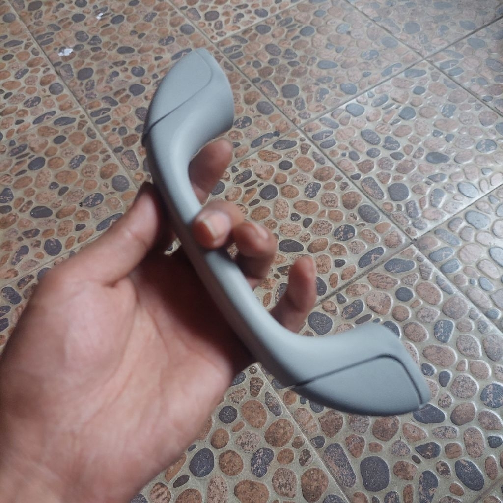 handle pegangan tangan plafon universal ukuran baut 17cm