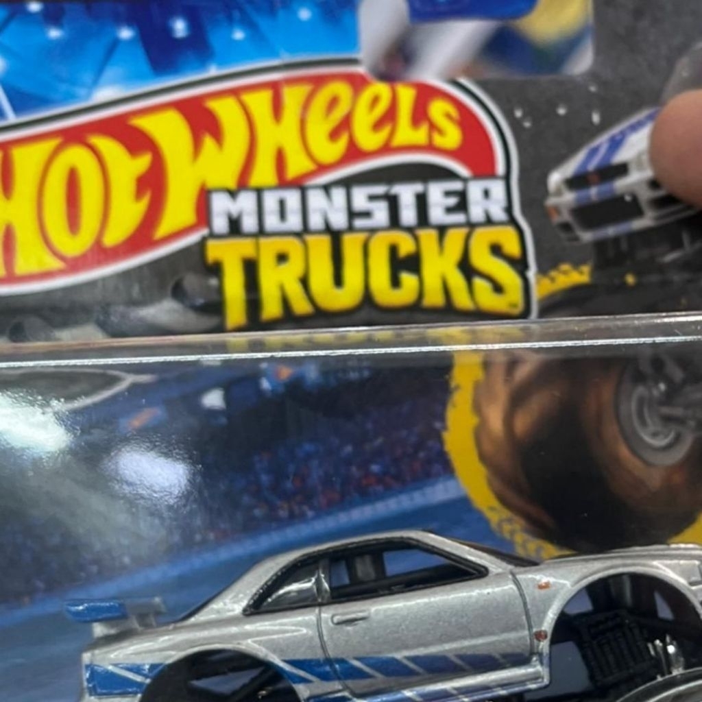 Hot Wheels Nissan R34 Monster truck Brian