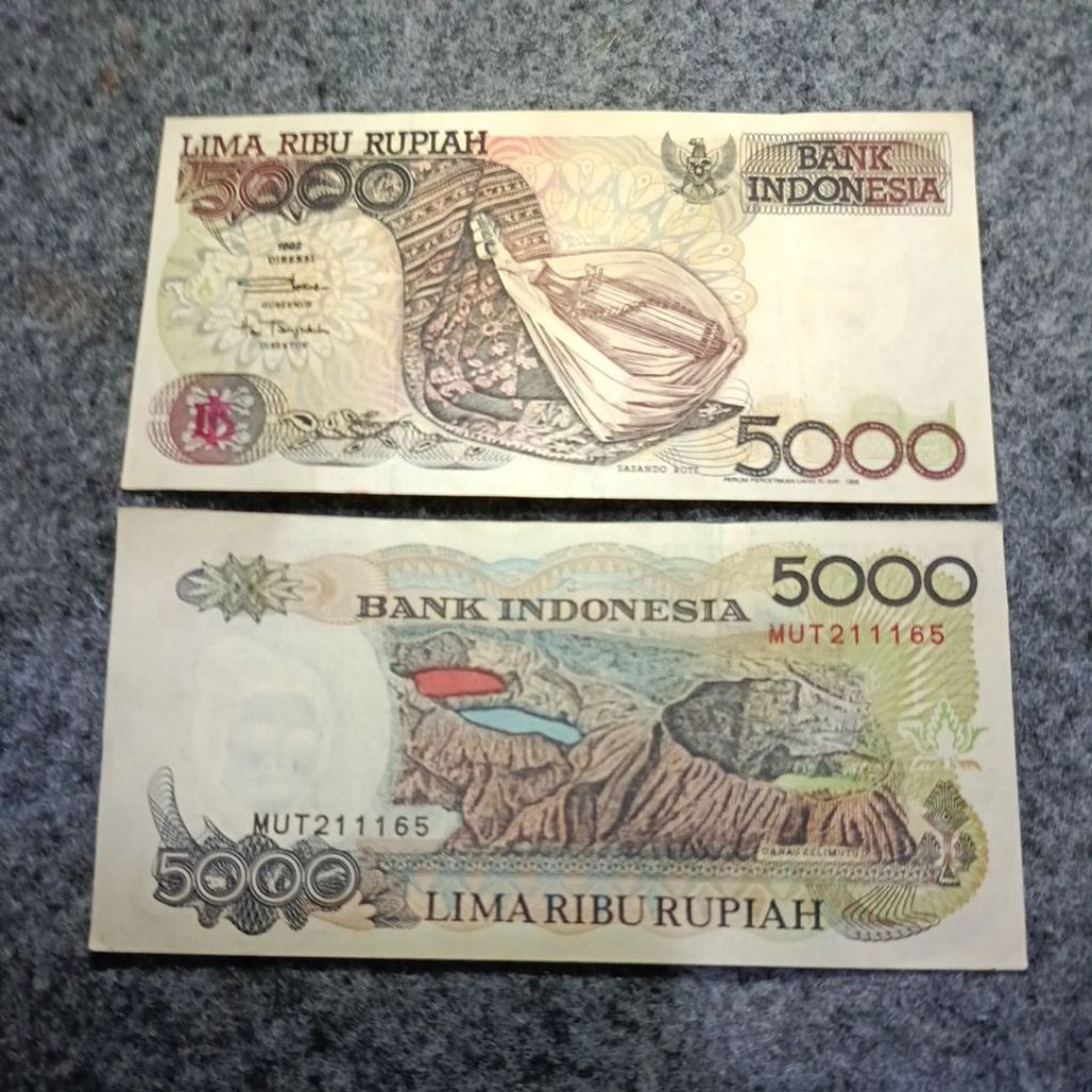 

uang kertas 5000 sasando