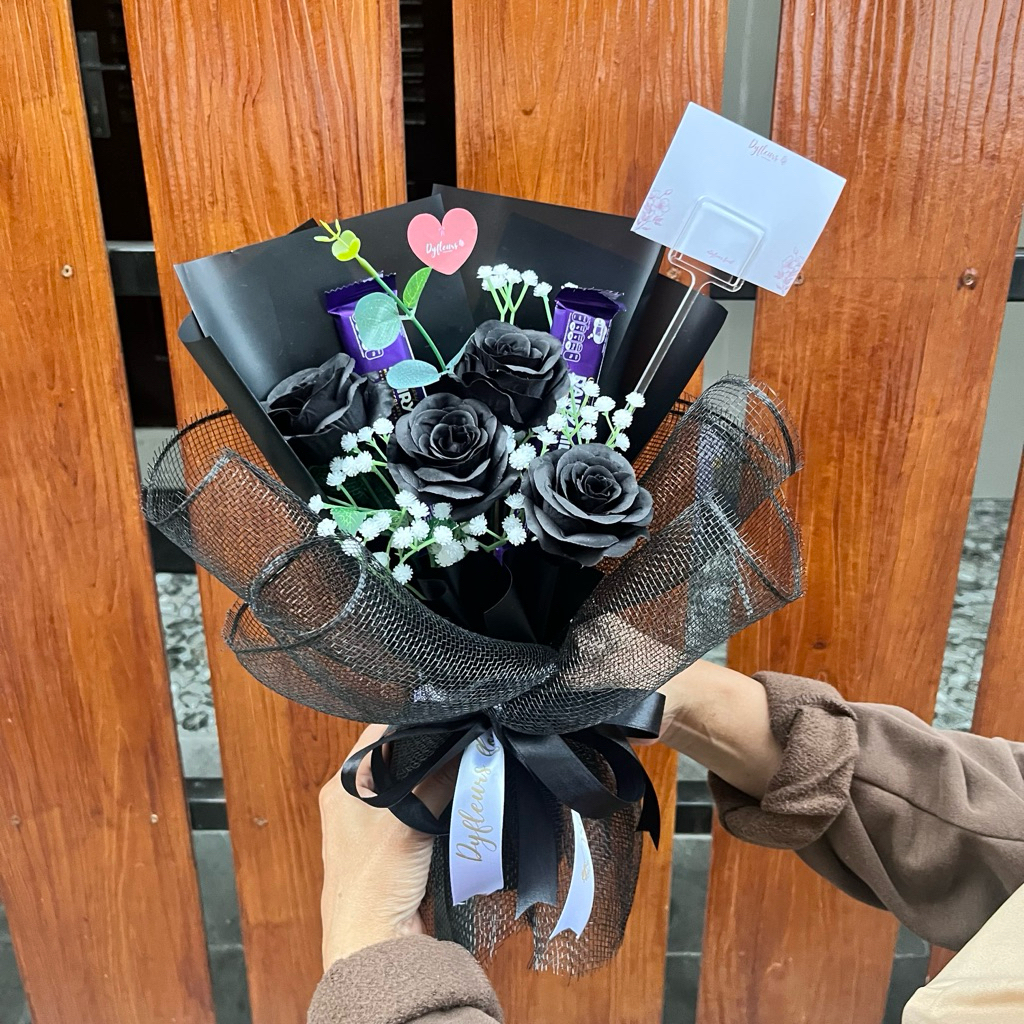 Rose Artificial Bouquet Bunga Mawar Cadburry/ Bouquet Bunga Mawar Palsu Jogja