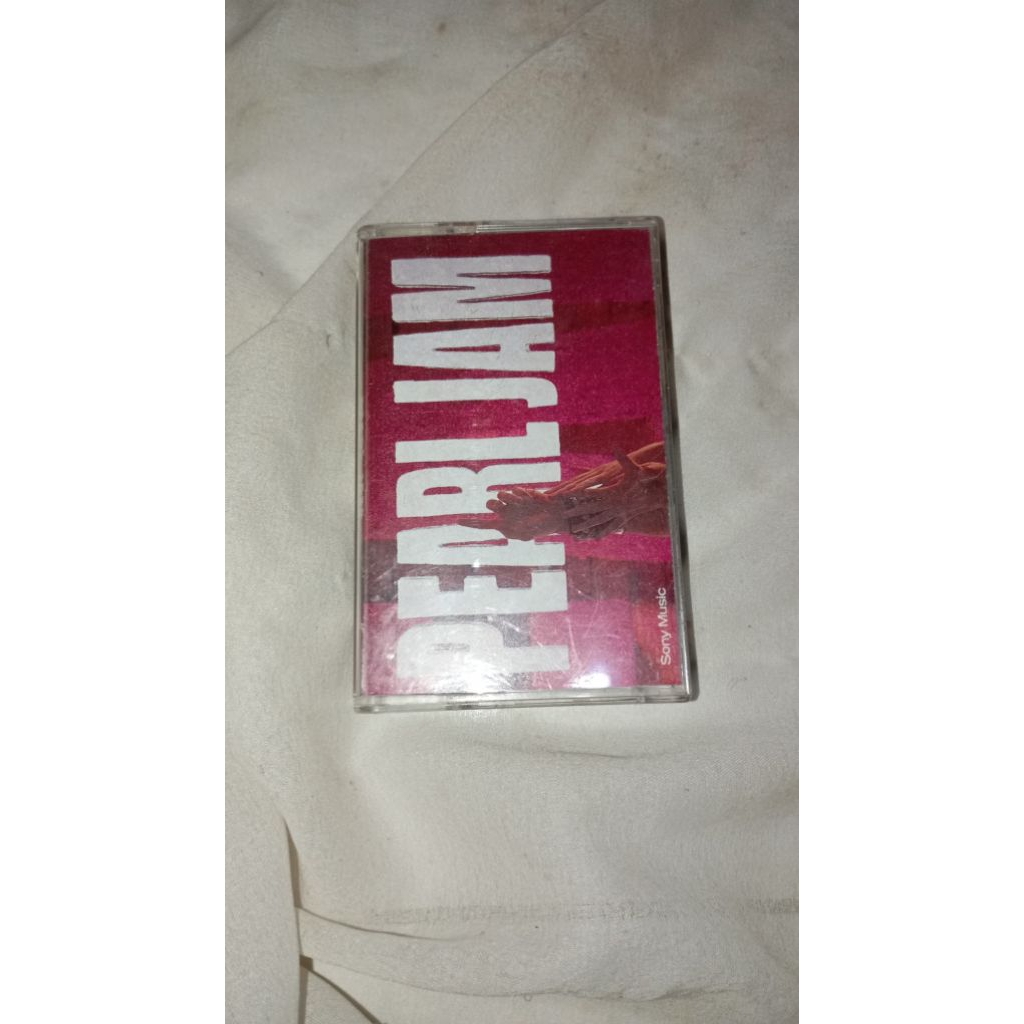 Kaset Rilisan Malaysia Pearl Jam Album Ten