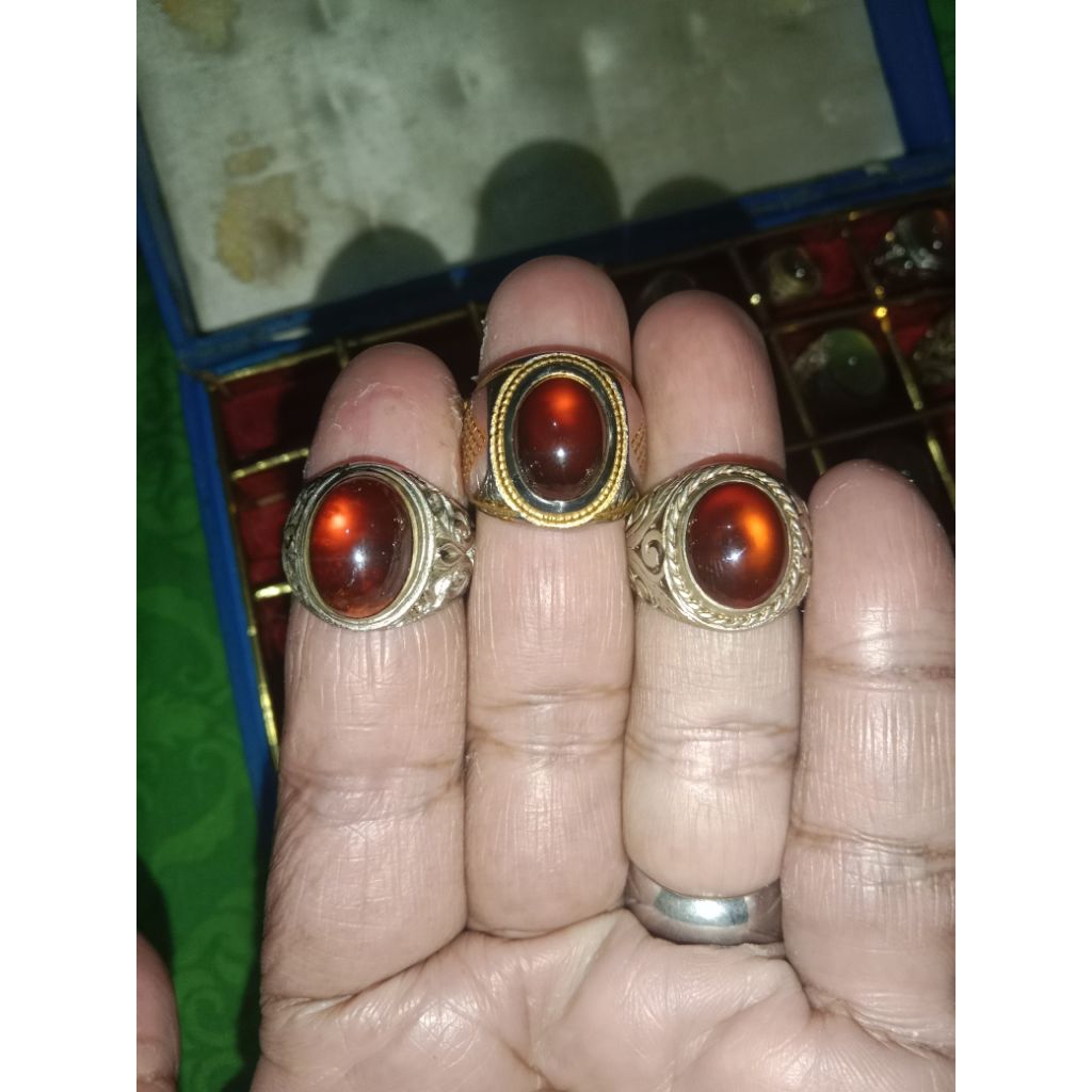 red garnet
