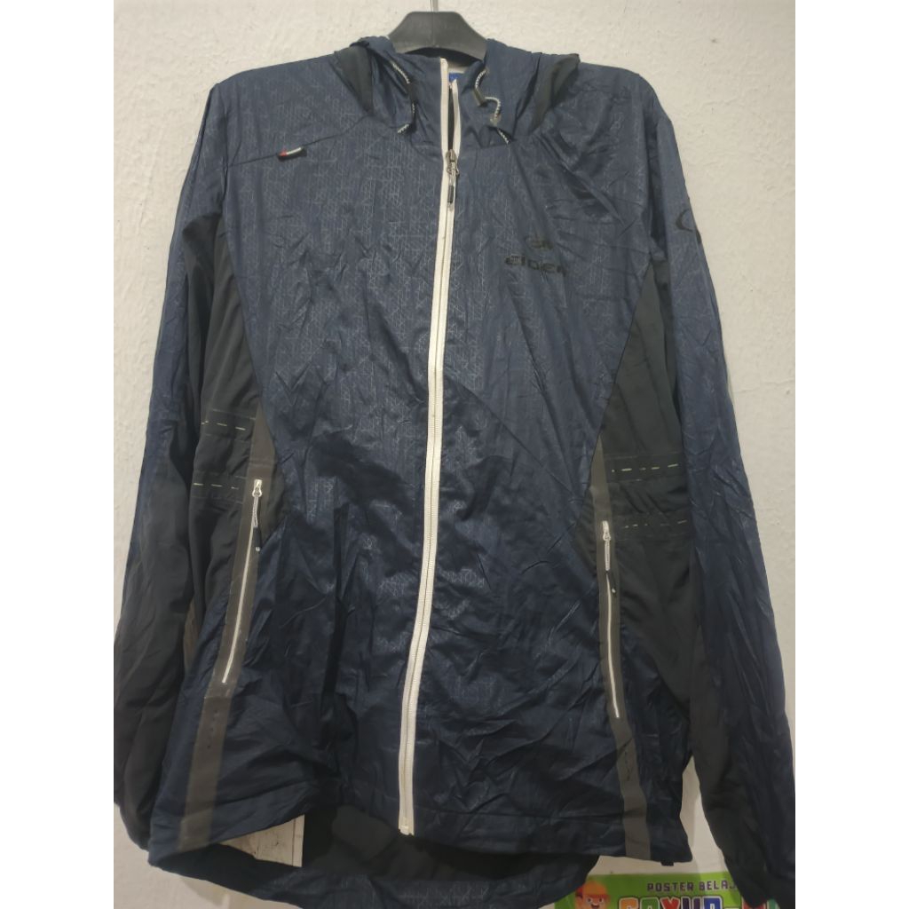 Running Jaket Eider