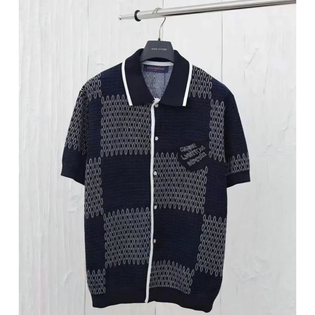 Kemeja Knit Lengan Pendek Pria LV
