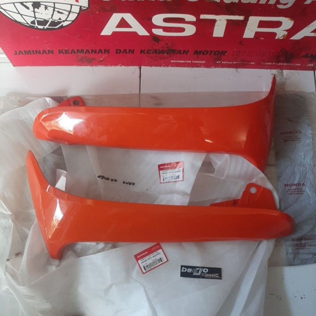 sayap luar legsil legshield luar set kanan kiri orange HONDA SUPRA X 100 OLD ORI ORIGINAL AHM ASTRA 
