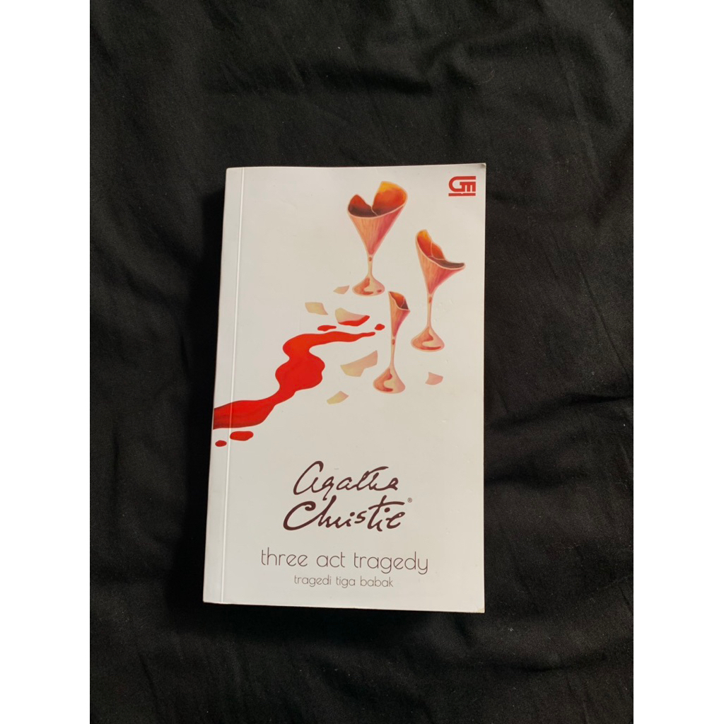 PRELOVED AGATHA CHRISTIE