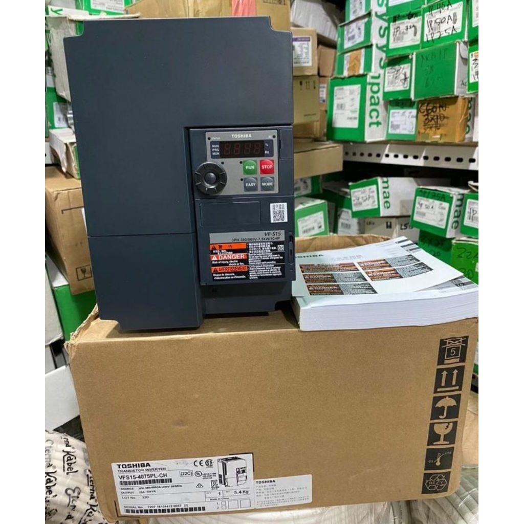 TOSHIBA VFS15-4075PL-CH INVERTER 7.5KW