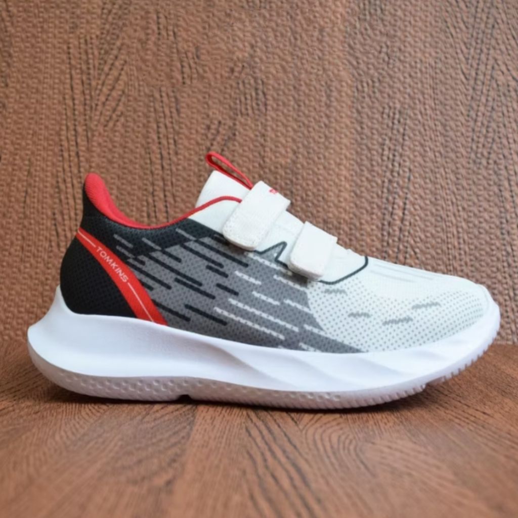 Sepatu sneakers anak laki laki warna putih original tomkins Thandel Tomkins Willie Tomkins Crystal