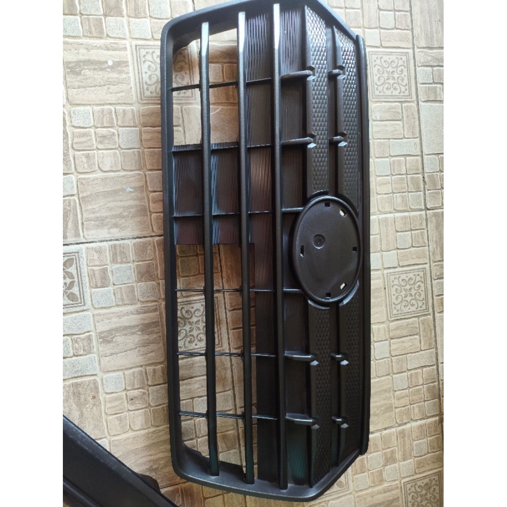 grill daihatsu rocky original & trunklid