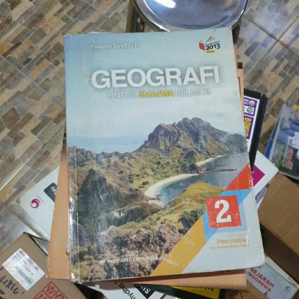 Buku Geografi untuk SMA Kelas 11 Penerbit Erlangga