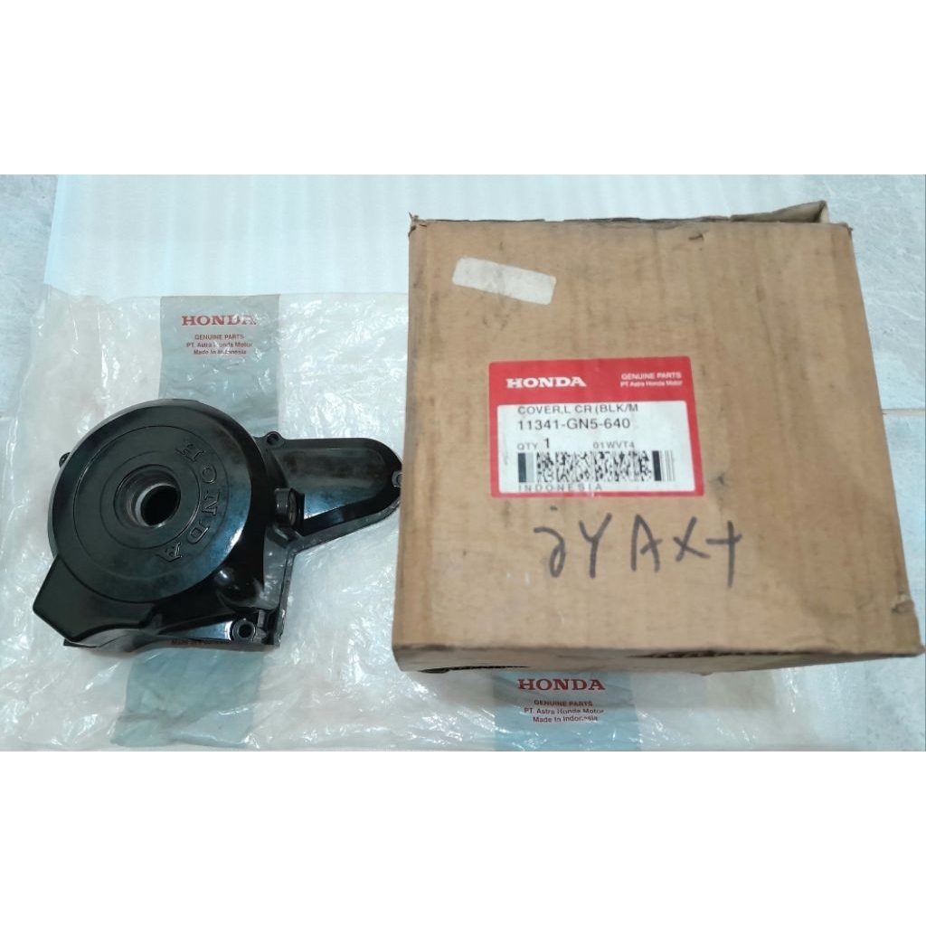 11341-GN5-640 Bak kiri magnet cover blok mesin kiri astrea grand original baru
