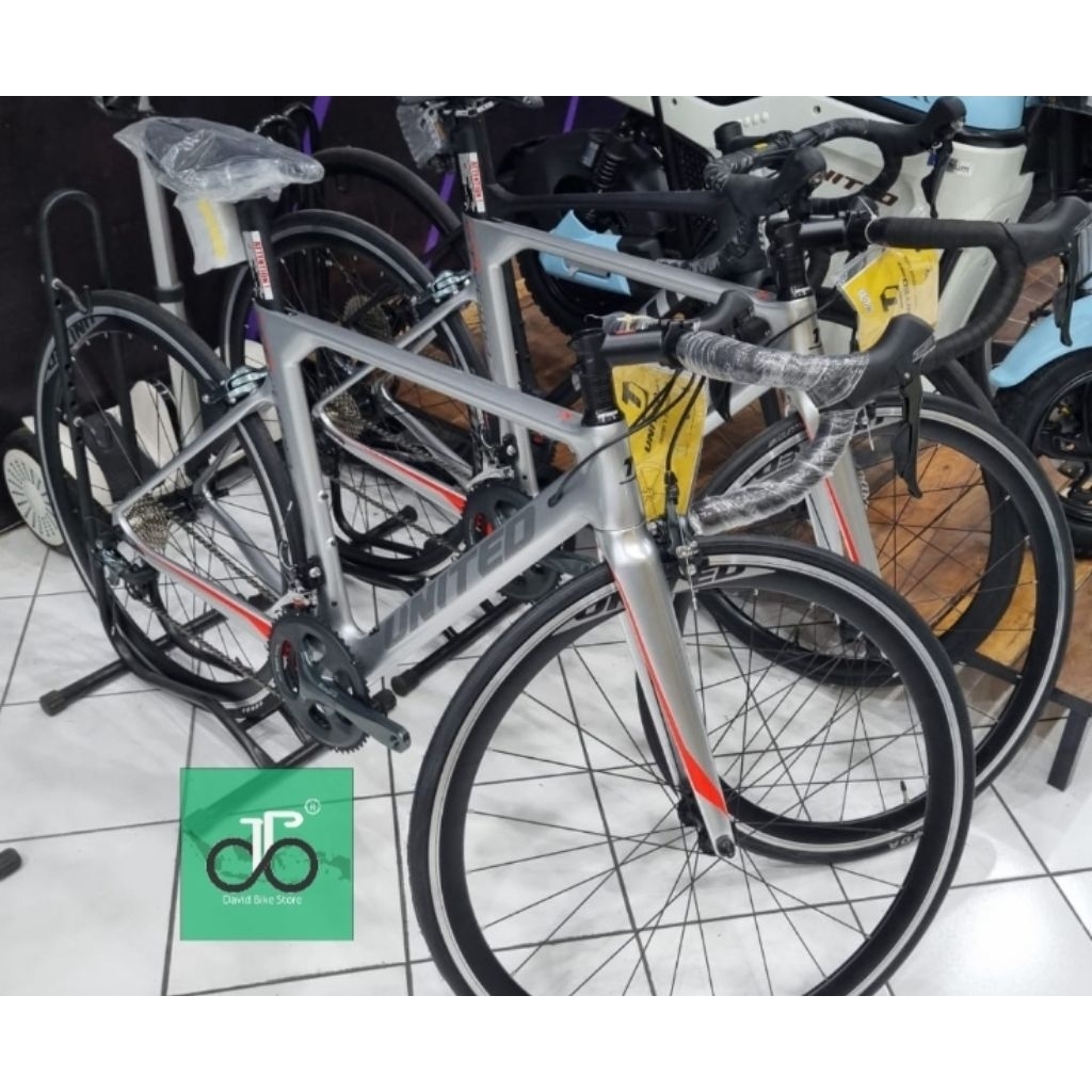 sepeda balap 700c (Road bike) United Stygma Lite TERBARU CARBON