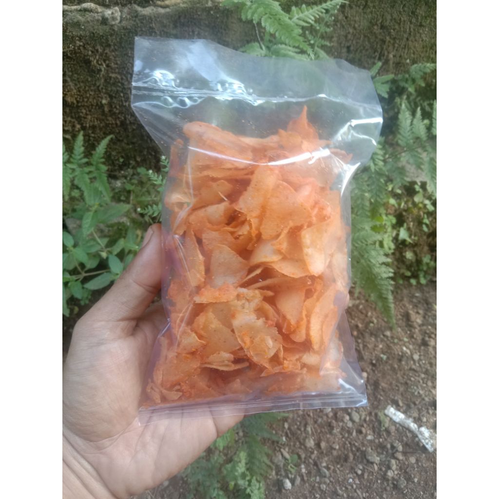 

keripik singkong pedas dan gurih