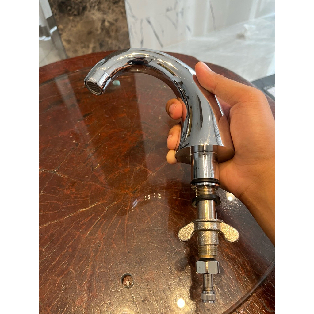 Kran air Wastafel / Kamar Mandi