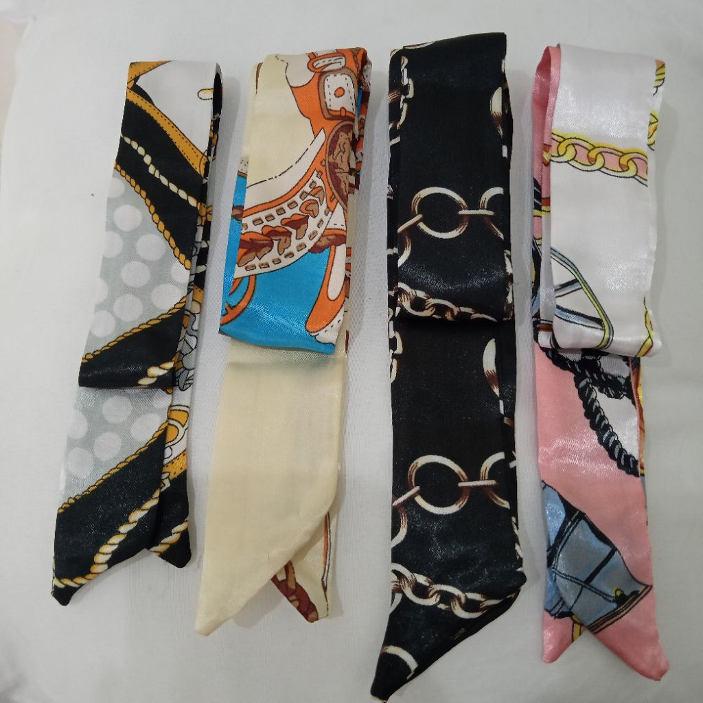 Aksesoris Tas Anyaman / Syal