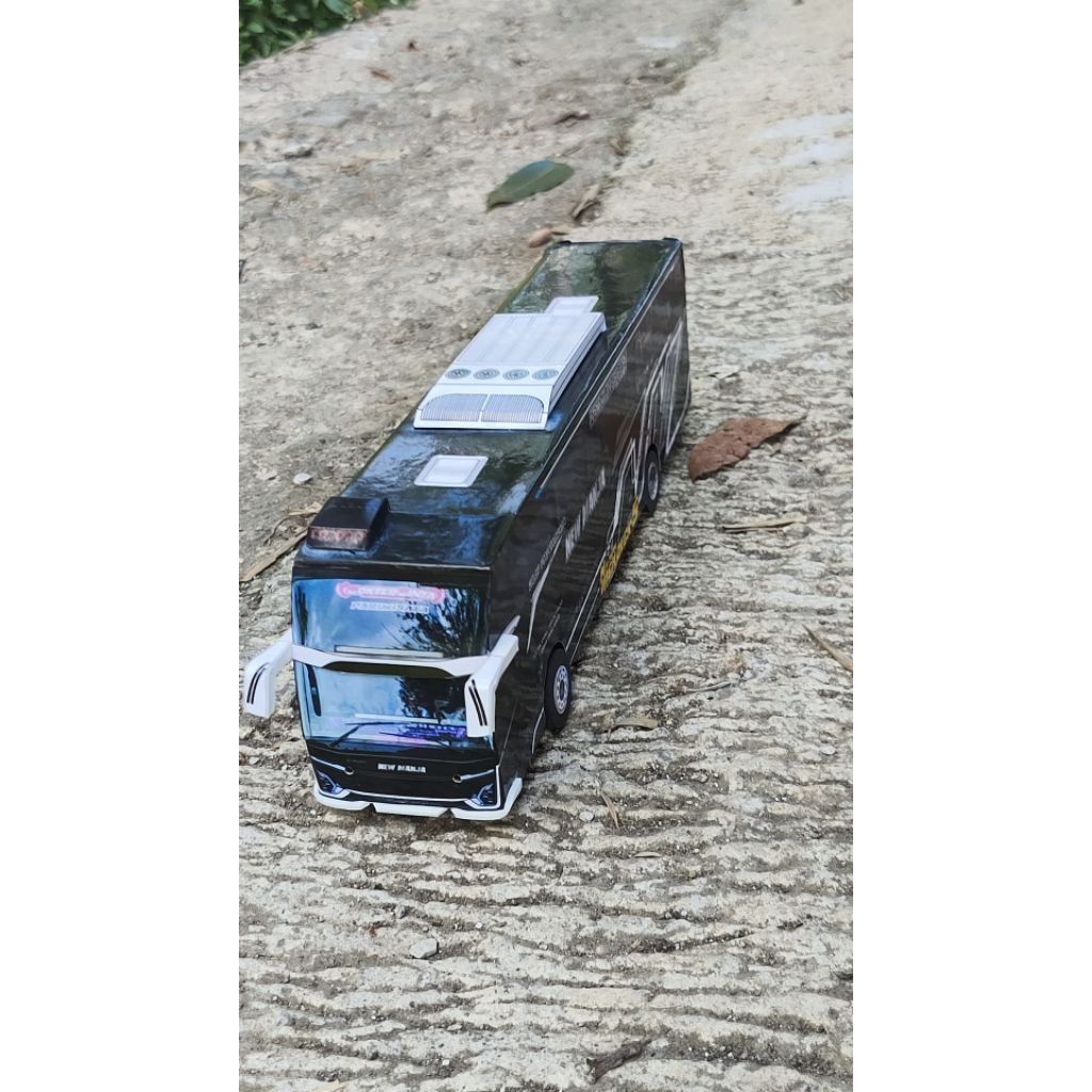 MINIATUR BUS BASURI DOKTER CINTA MAINAN BUS BASURI