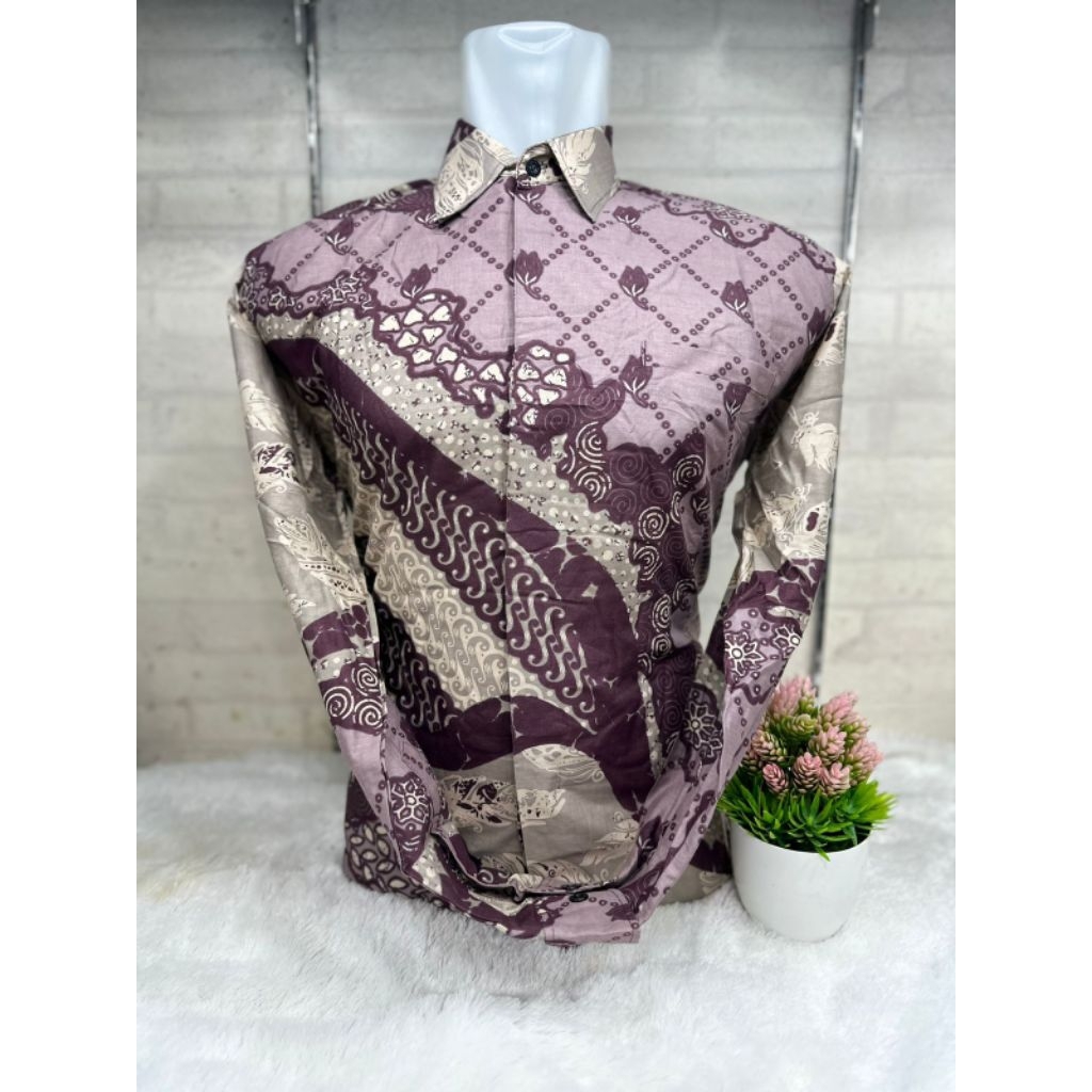 Batik Pria Terbaru, Batik Premium Furing hero, Batik Lengan Panjang, Warna Taro/ungu muda, Motif Ter