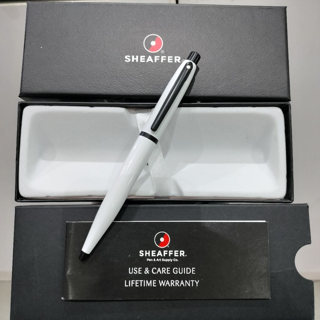 

Sheaffer VFM White Bolpoin