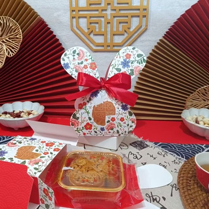 

Hamper Mooncake - Paket BASIC - Isi 1 Mooncake Besar @150 Gr/175 Gr.