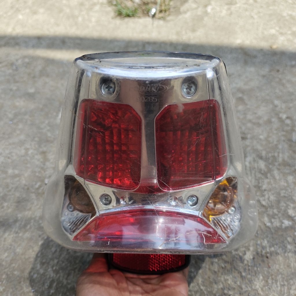 lampu belakang Kawasaki athlete original