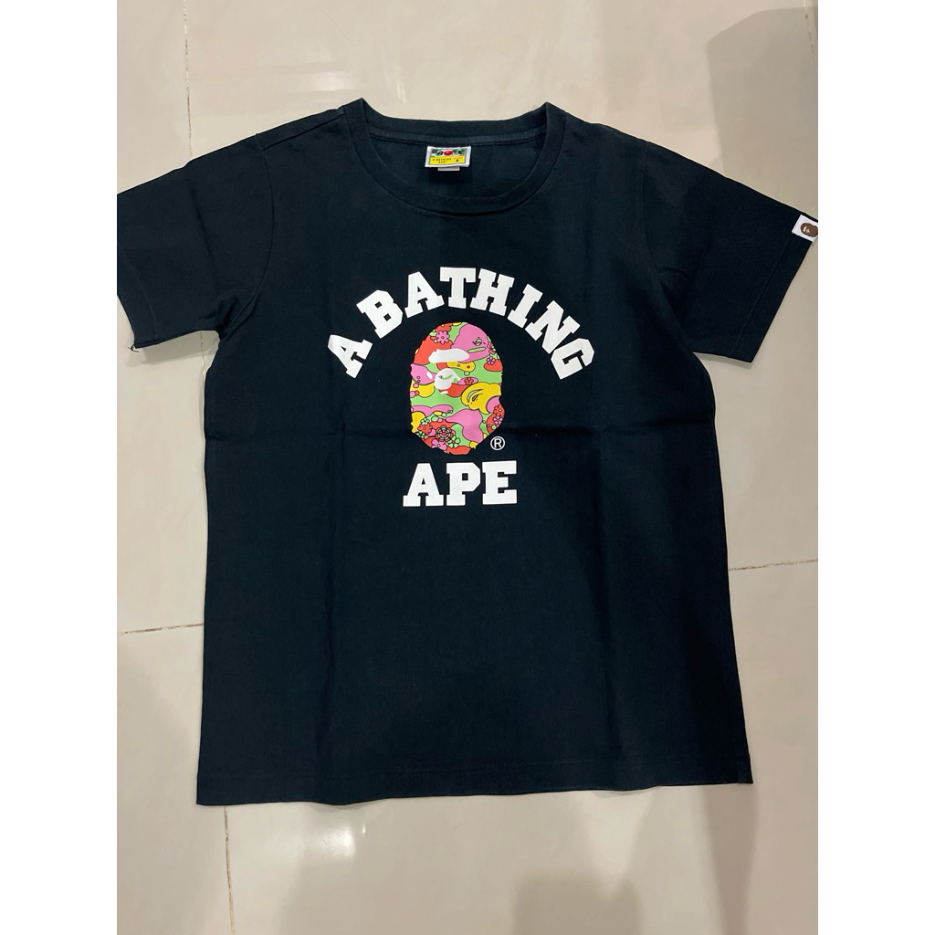 preloved kaos bape / bathing ape wanita size: S, kondisi 98% like new