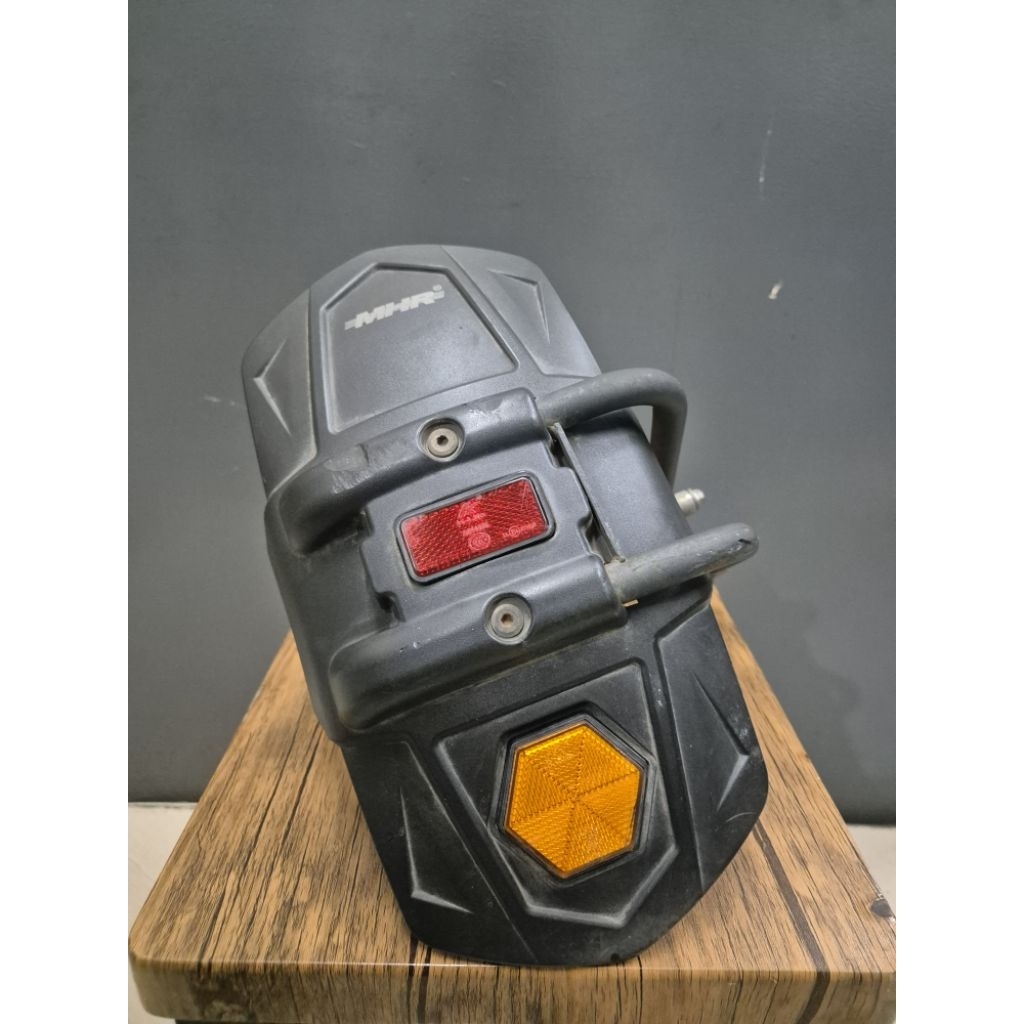 mudguard copotan mt 25