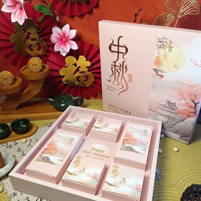 

Hamper Mooncake - Paket IMPERIAL 8 - Isi 8 Mooncake Medium @ 125 Gr/ Besar @ 150 Gr