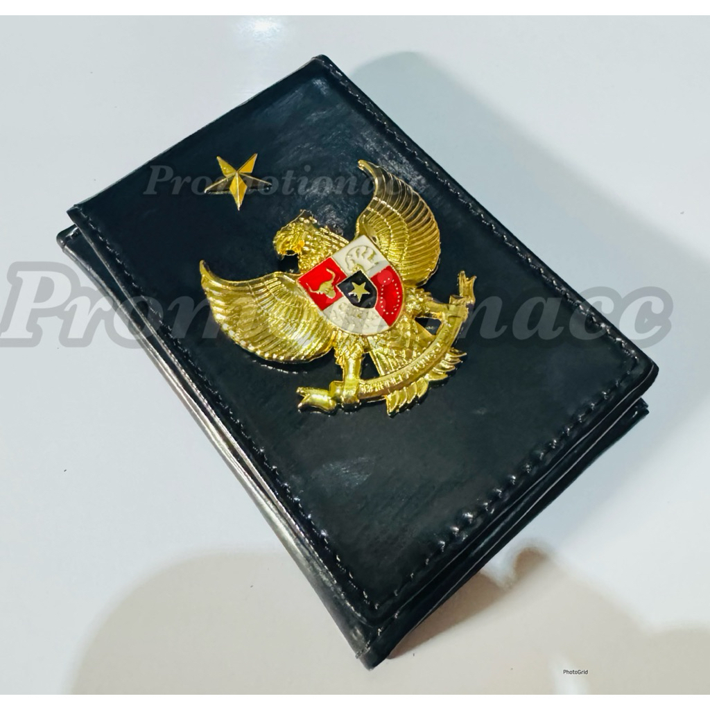 

Dompet Kartu / Dompet ID Card Name Tag Lencana GARUDA PANCASILA Bintang 1 Kulit Glossy PREMIUM 100% ORIGINAL