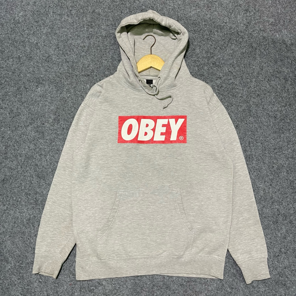 Hoodie Obey logo box second