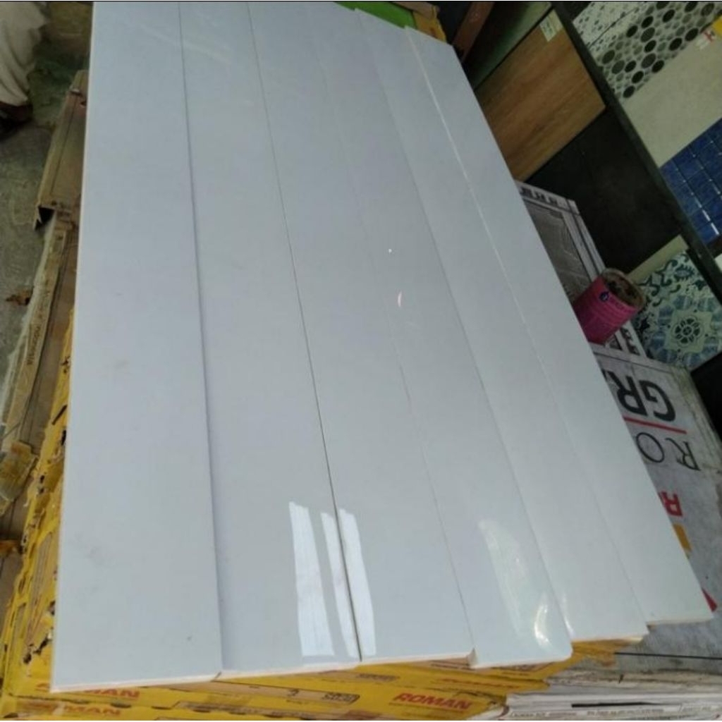 Granit Lantai List plint putih polos glossy 10x60 Custom ukuran harga per pcs