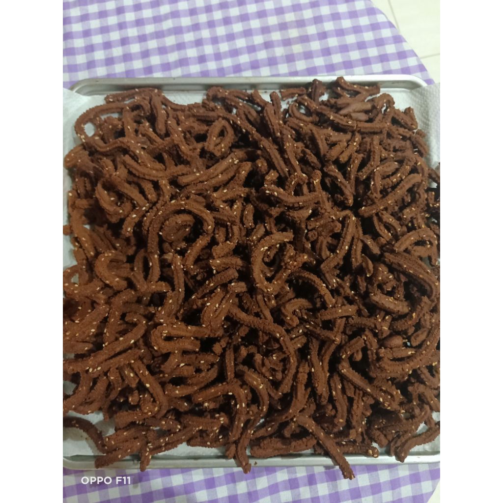 

Kue akar kelapa coklat 500 gr