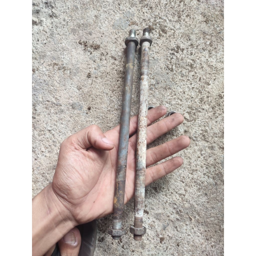 baut sambungan arm dengan rangka Supra x 125 karisma ori