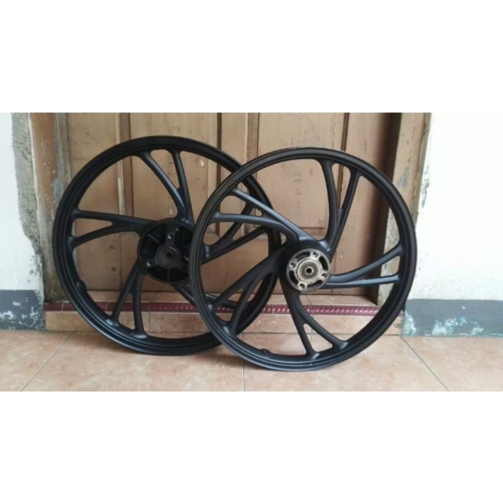 Velg Depan Belakang Suzuki Axelo lepasan original