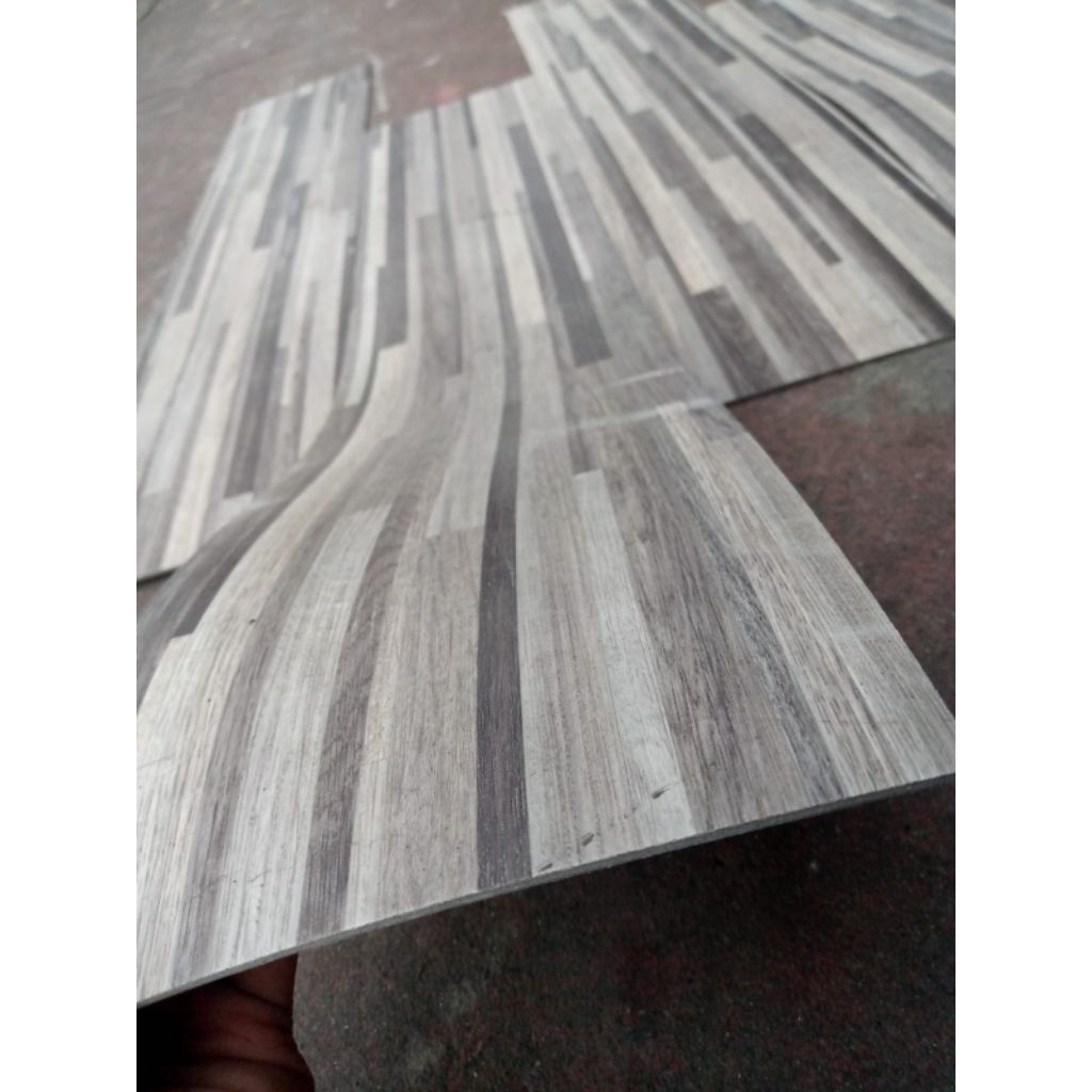 vinyl lantai bekas bersih mulus 3 mm