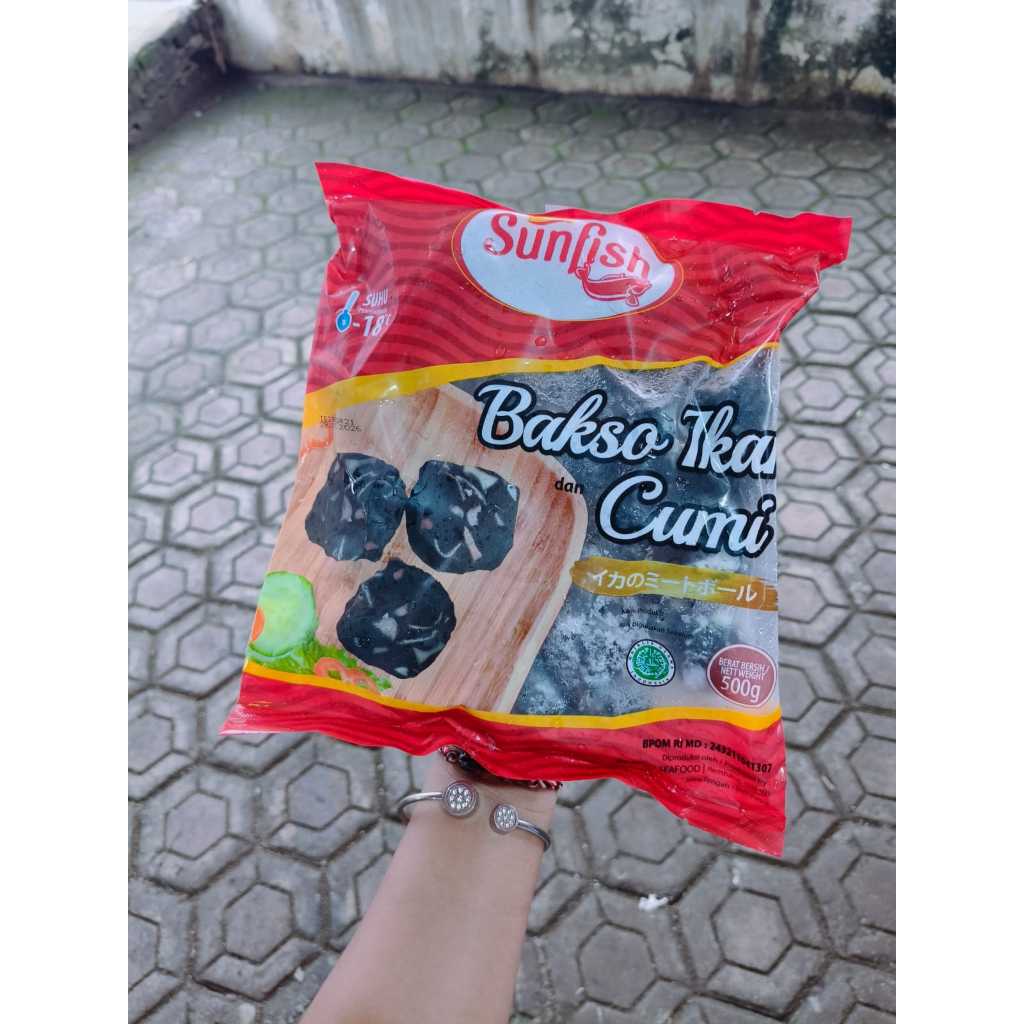 

SUNFISH Baso Ikan Cumi - Bakso Rasa Cumi dengan Ukuran Kemasan 500 gr / gram
