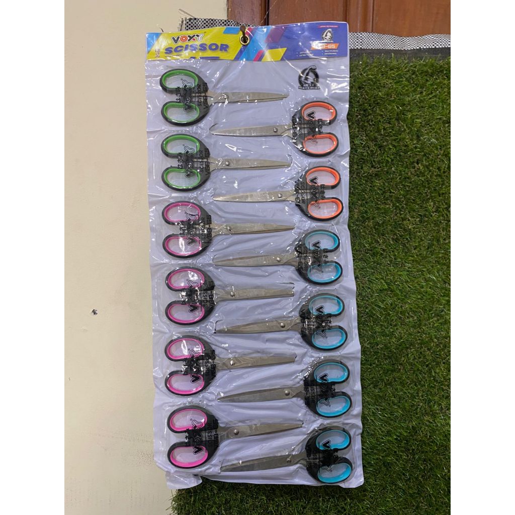 

GUNTING BESAR VOXY 1 RENTENG ISI 12 PCS