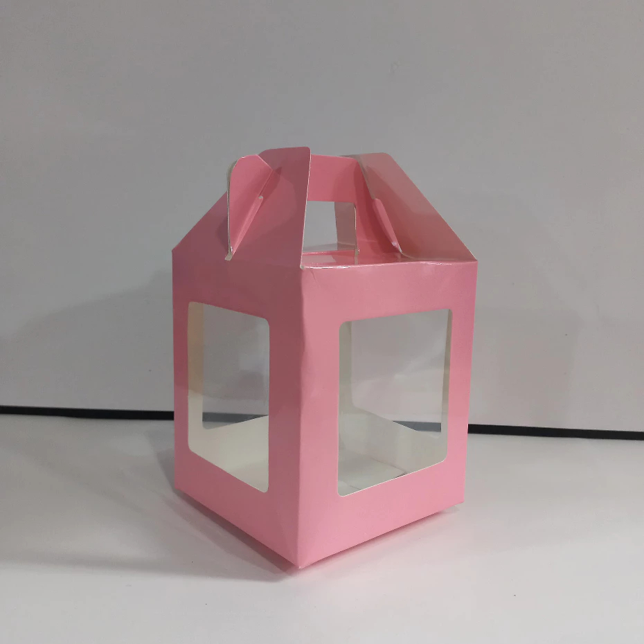 

Kotak Cupcake Pink Cantik Dengan Laminasi Dan Tatakan Satuan Ukuran 9x10.5x10.5 Cm