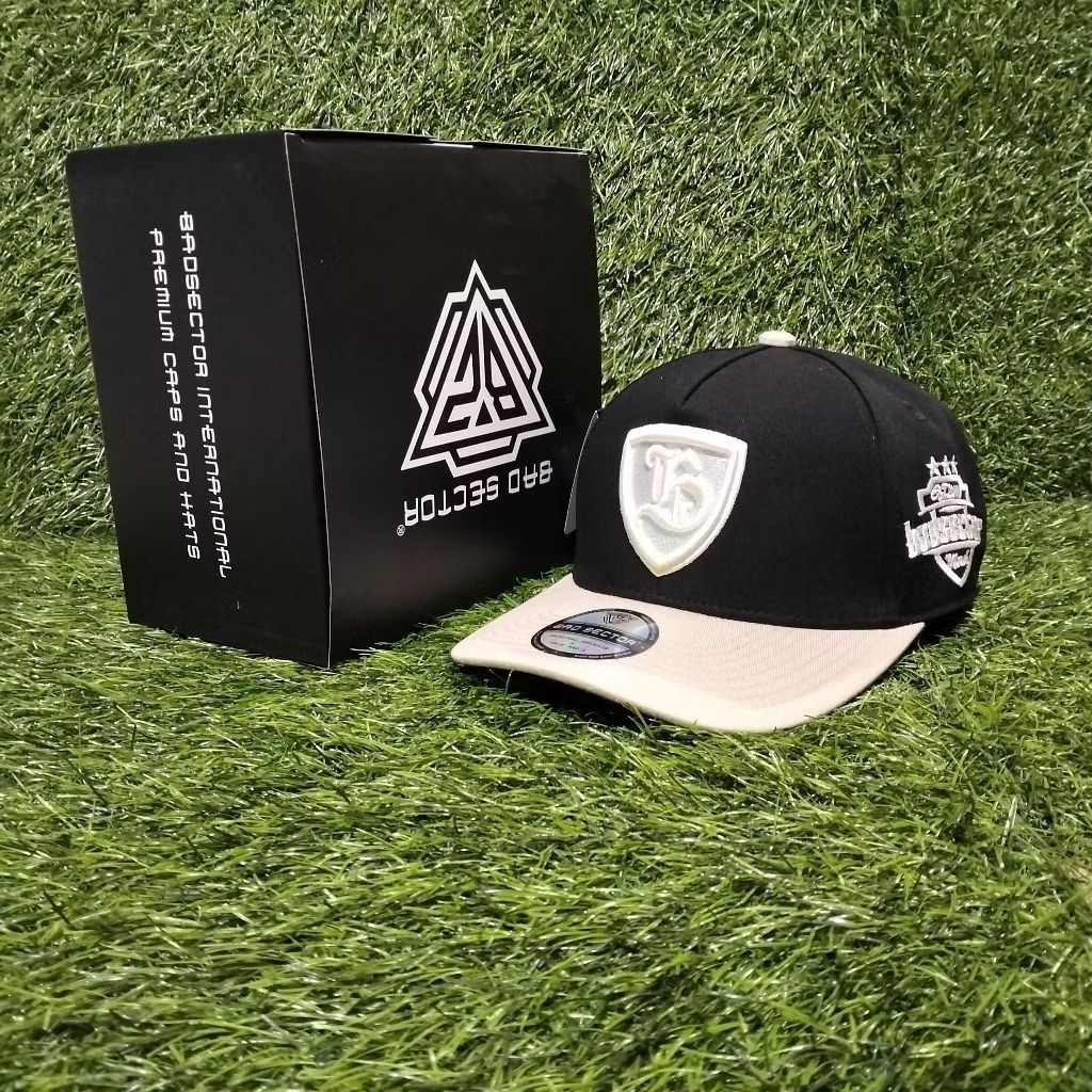 Topi Badsector/Logo B hitam Cream visor hitam Topi Gaul Pria Wanita