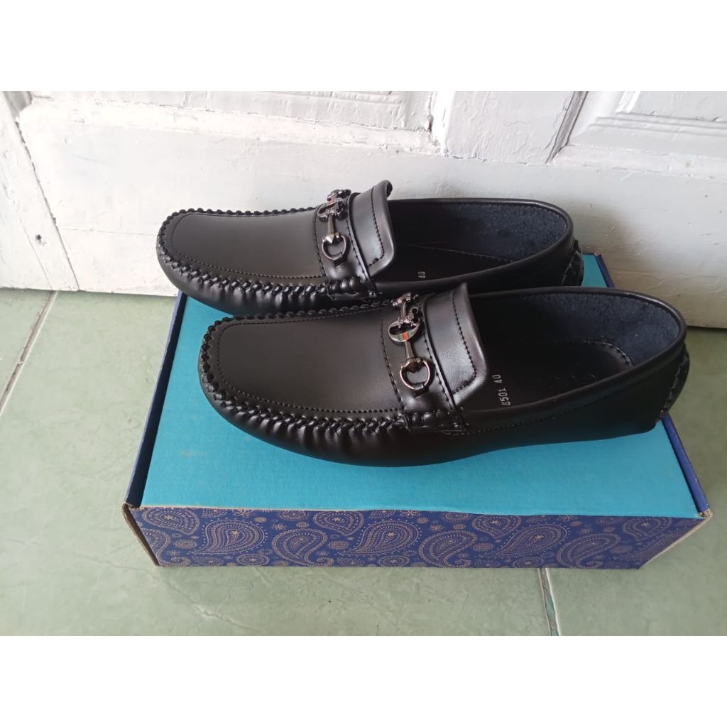 sepatu kulit pria sepatu pansus sepatu casual sepatu formal gucci