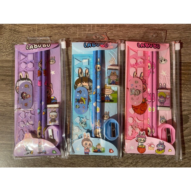 

[5020133] STATIONERY SET 3369 LABUBU