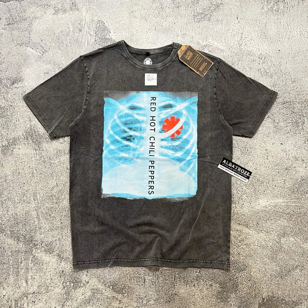 T-SHIRT / KAOS BAND OFFICIAL RED HOT CHILLI PEPPERS - X-RAY (CHARCOAL GREY)