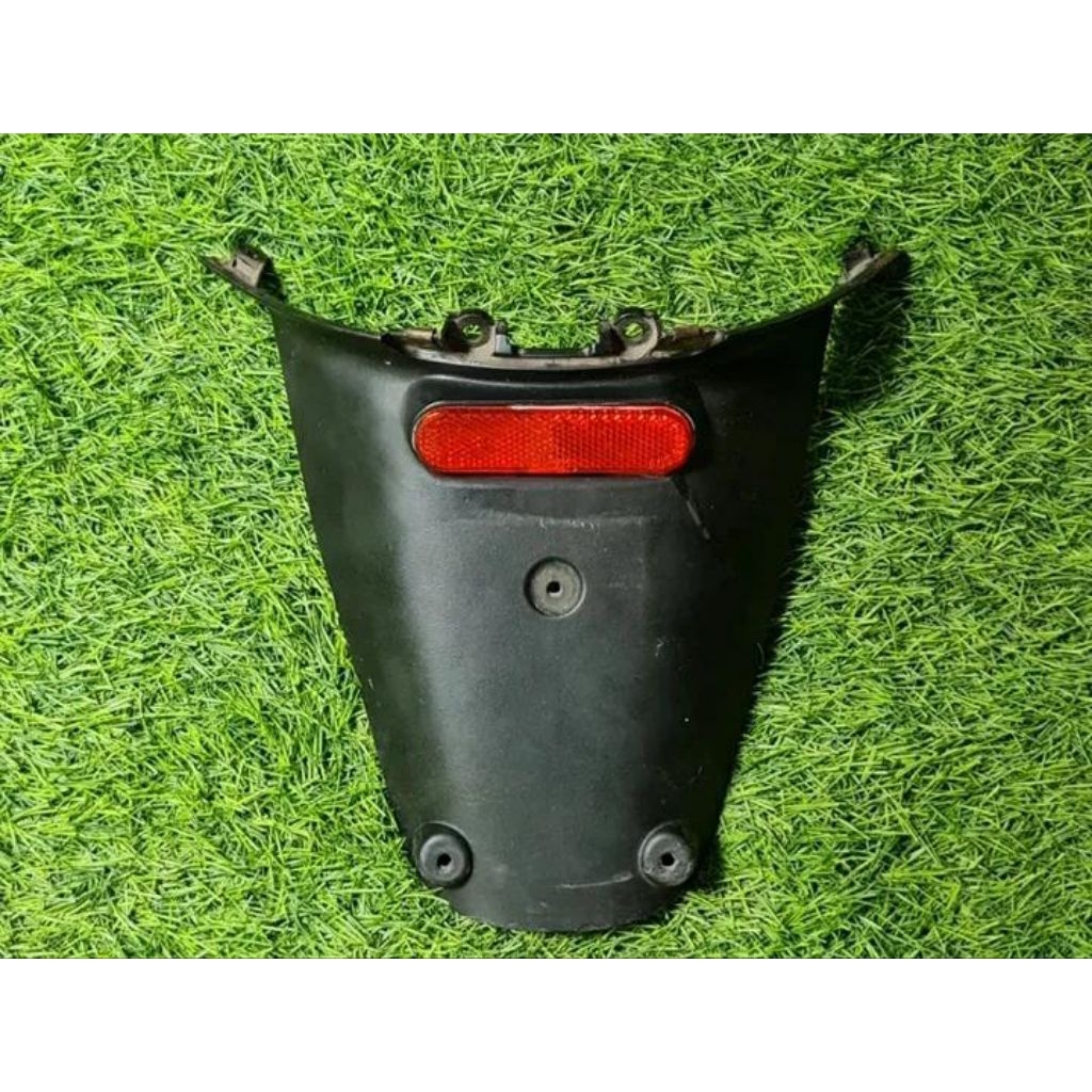 spakbor belakang vespa sprint & primavera